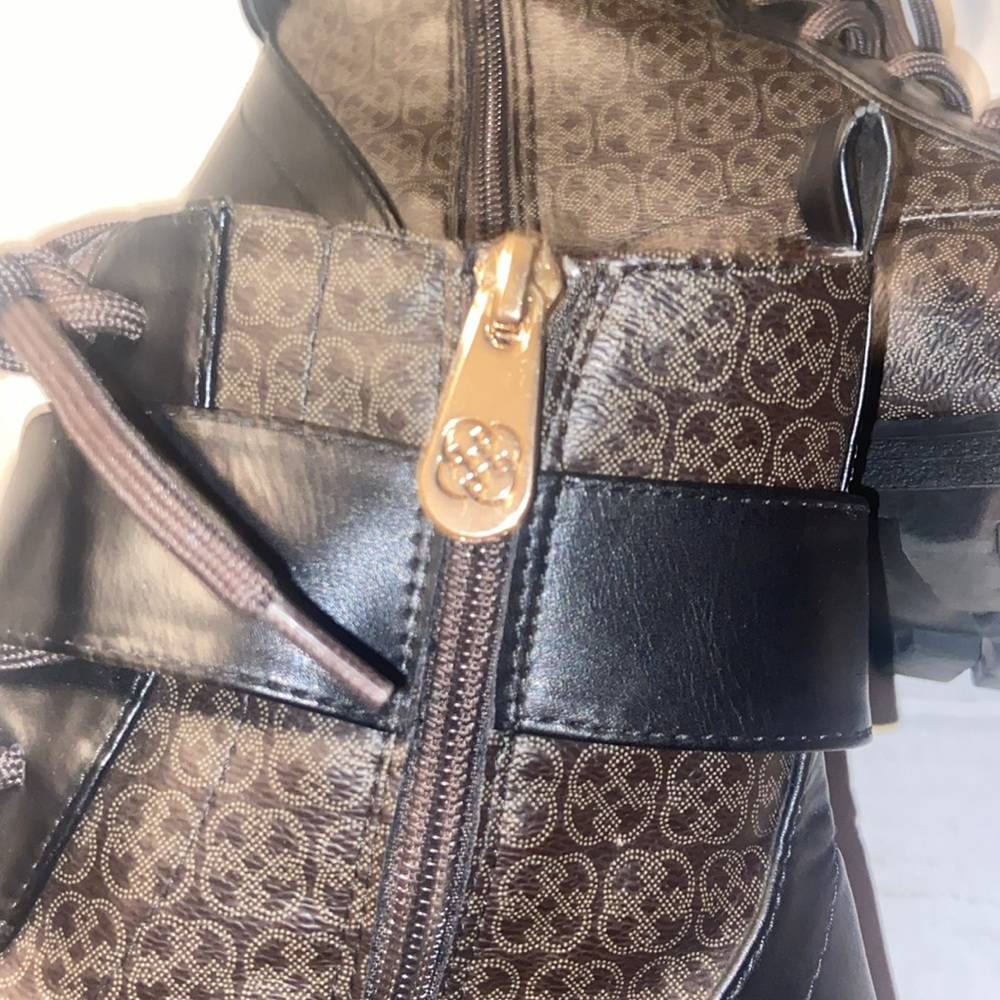 New unworn Daisy Fuentes lace up brown and black combat style boots size 9 - Picture 7 of 12